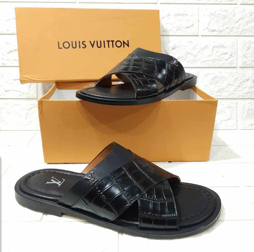 Louis Vuitton Exclusive Men's Cross Pam Slippers