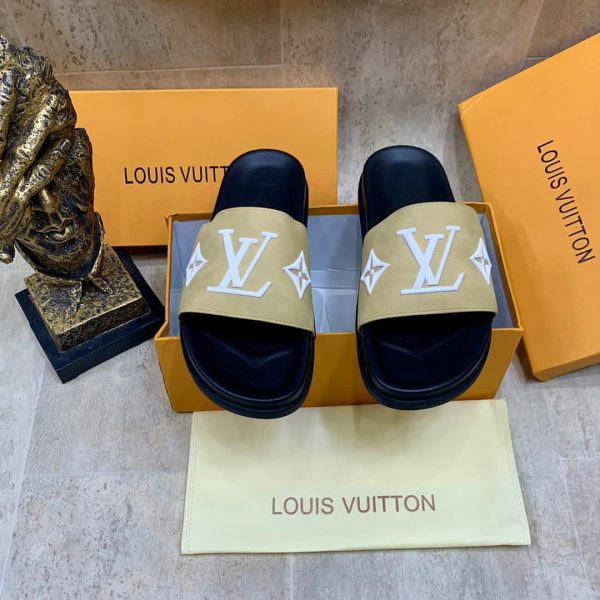 Men's Louis Vuitton Luxury Palm Slippers With Gold Design – White – Onyeoma  Wears