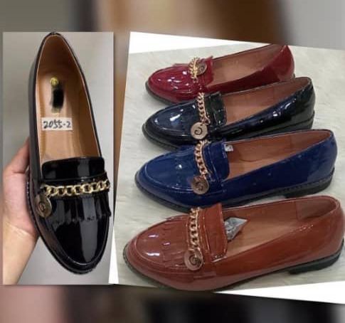 Flat cover shoes cheap for ladies