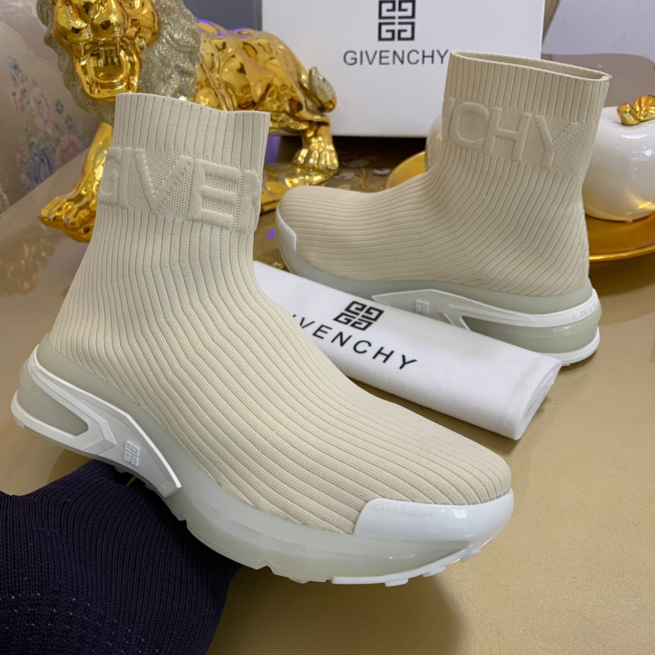 Givenchy hot sale socks sneakers