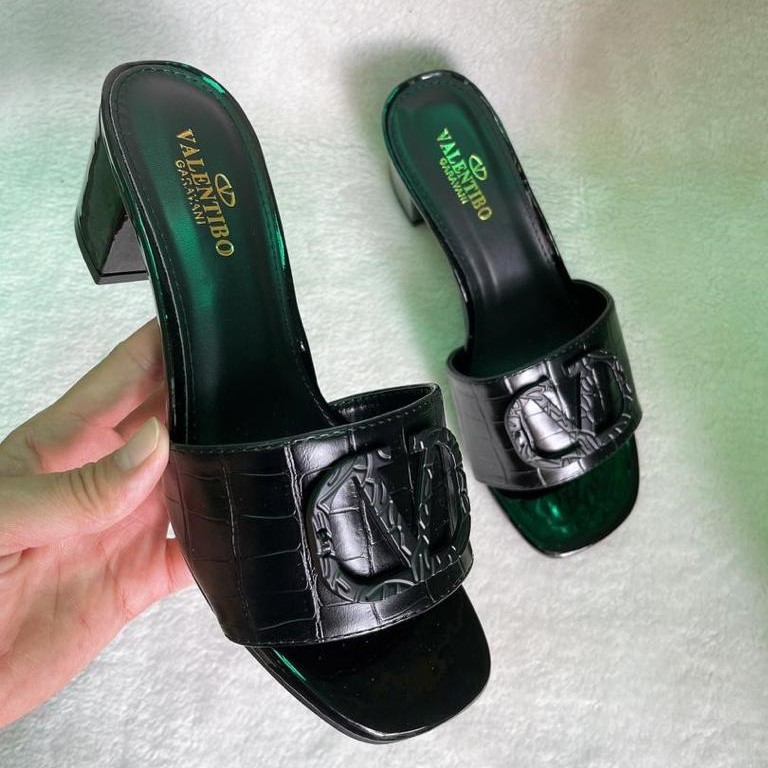 Buy online Flat N Heels Wedge Black from heels for Women by Flat N Heels  for ₹690 at 77% off | 2024 Limeroad.com