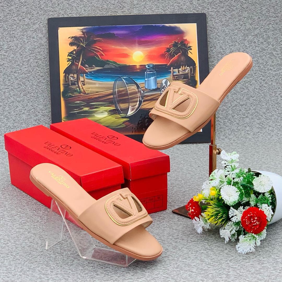 PRETTY LADIES SIMPLE FLAT SLIPPERS FOOTWEAR CartRollers Online Marketplace Shopping Store In Lagos Nigeria